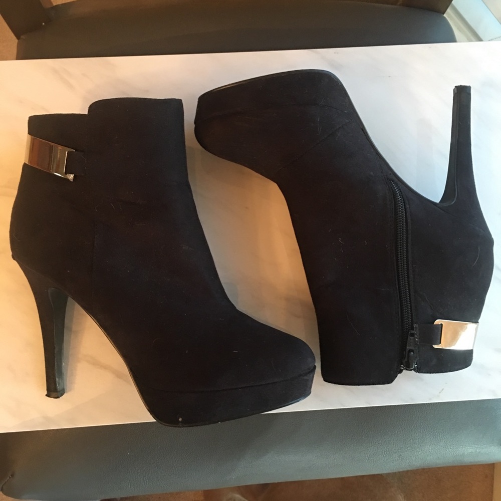 H&M Booties 🔥